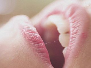 Jusqu'à l'orgasme proche et intime