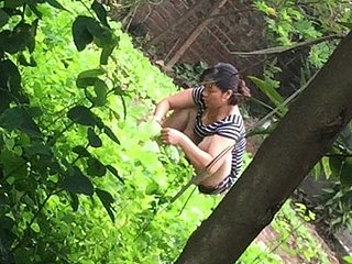 Huong Nguyen duży tyłek