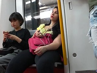 paha tebal untuk orang-orang, tampilan depan bagus dan Cameltoe