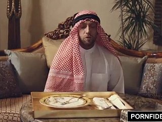 عرب عورت اپنے خاوند کی طرف سے سزا