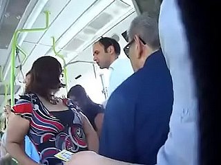 encoxada ан автобус