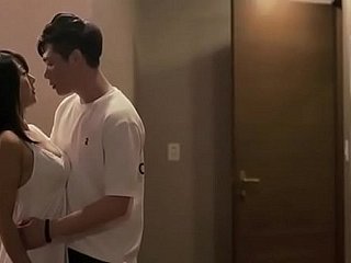 تم ضبط عمه الاستفادة من أصدقاء أبناءه أمي بينما كانت وحدها في المنزل
