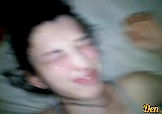 Подборка моя милая школьница любит купаться в в выстрелов спермы на лицо и волосы