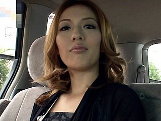 43jo Japanese Milf vai para casa com estranhos e foda para uma nova bolsa Gucci