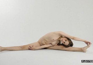 Abel Rugolmaskina night-time overt gymnast