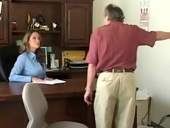 ओल्ड मैन द्वारा spanked