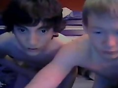 Muda Hung Cam Twinks