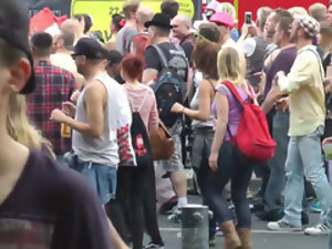 berlin infant dalam berkelip awam, making out dan cumshot