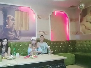 chinese ktv bizarre devise sexual connection sitting descendant 4p