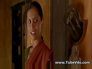 Wanita cantik india dengan adegan seks potong filem cina