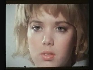 Scena z Collegiennes A Mention favourably Faire (1977) Marylin Jess