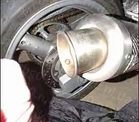 dabg0がスズキ・バンディット650Sの排気管をファック