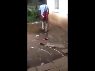 wanita Afrika kagum dengan zakar