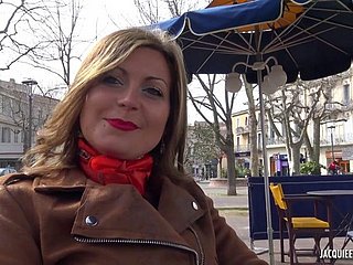 Andrea se shivering follan 1080p