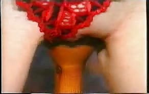 무료 포르노 튜브 나무 침대 기둥